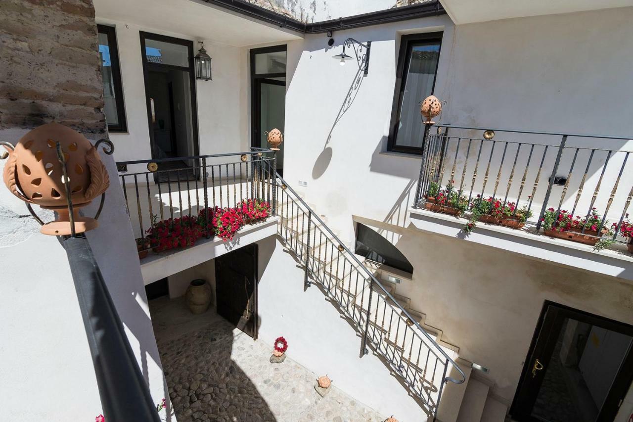 Miglionico Residenza La Nivera المظهر الخارجي الصورة